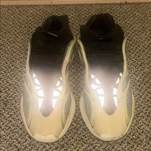 Yeezy Sneakers in Black, Cream, and White (USED)(GOOD CONDITION)